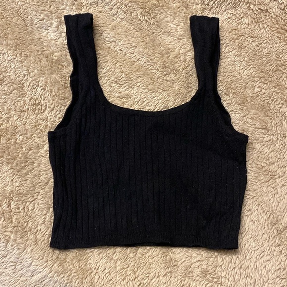 ✨3 for $25✨ Harlow Ribbed Crop Tank Top - Picture 1 of 4